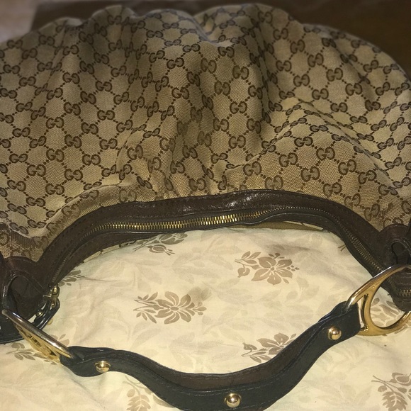 Gucci Hobo Handbag. Make me an offer! - Picture 2 of 8